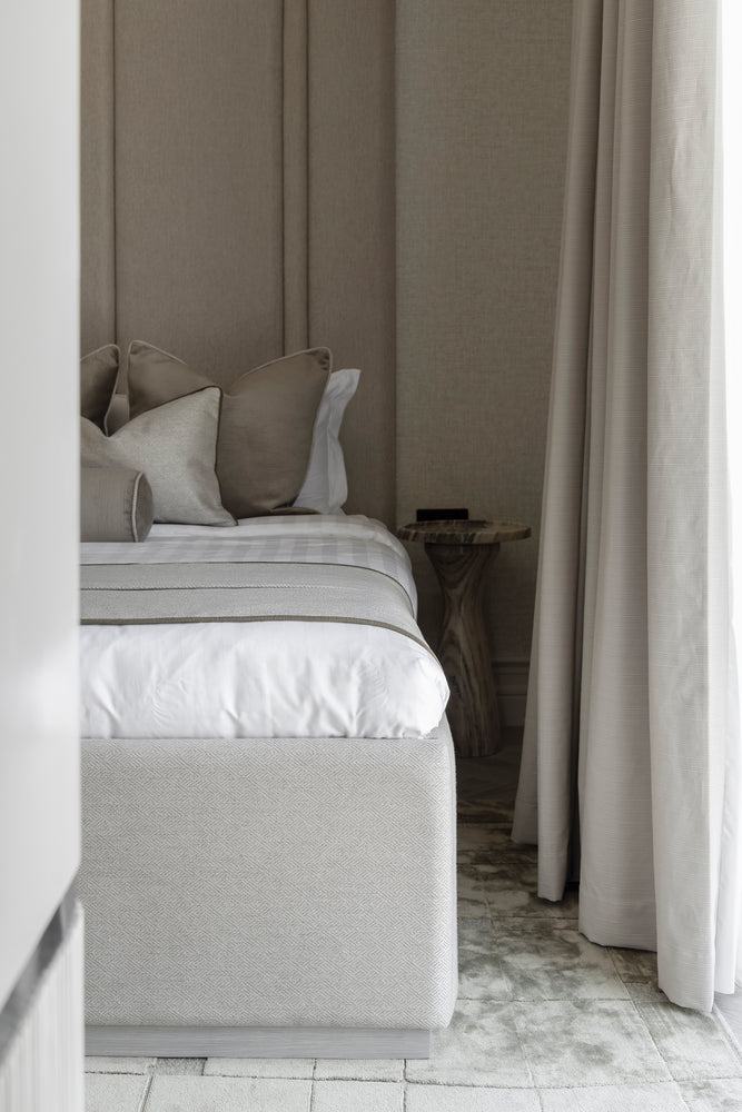 
                  
                    Bowery Bed
                  
                